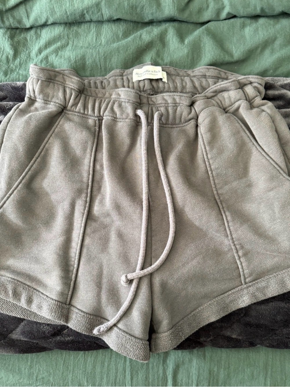 Abercrombie & Fitch Women's Light Gray Drawstring Athletic Shorts